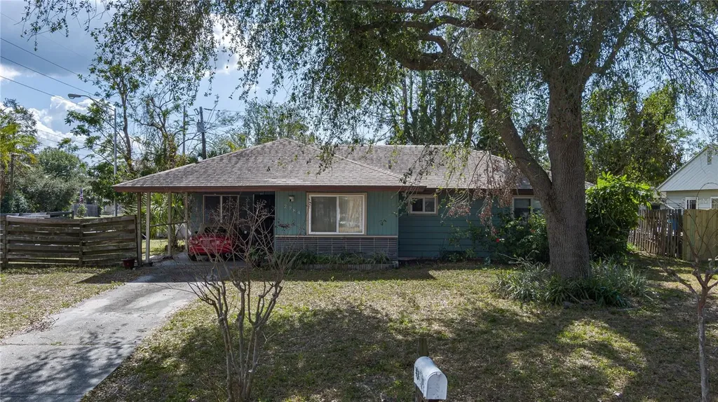 2784 Martin Street Sarasota FL 34237