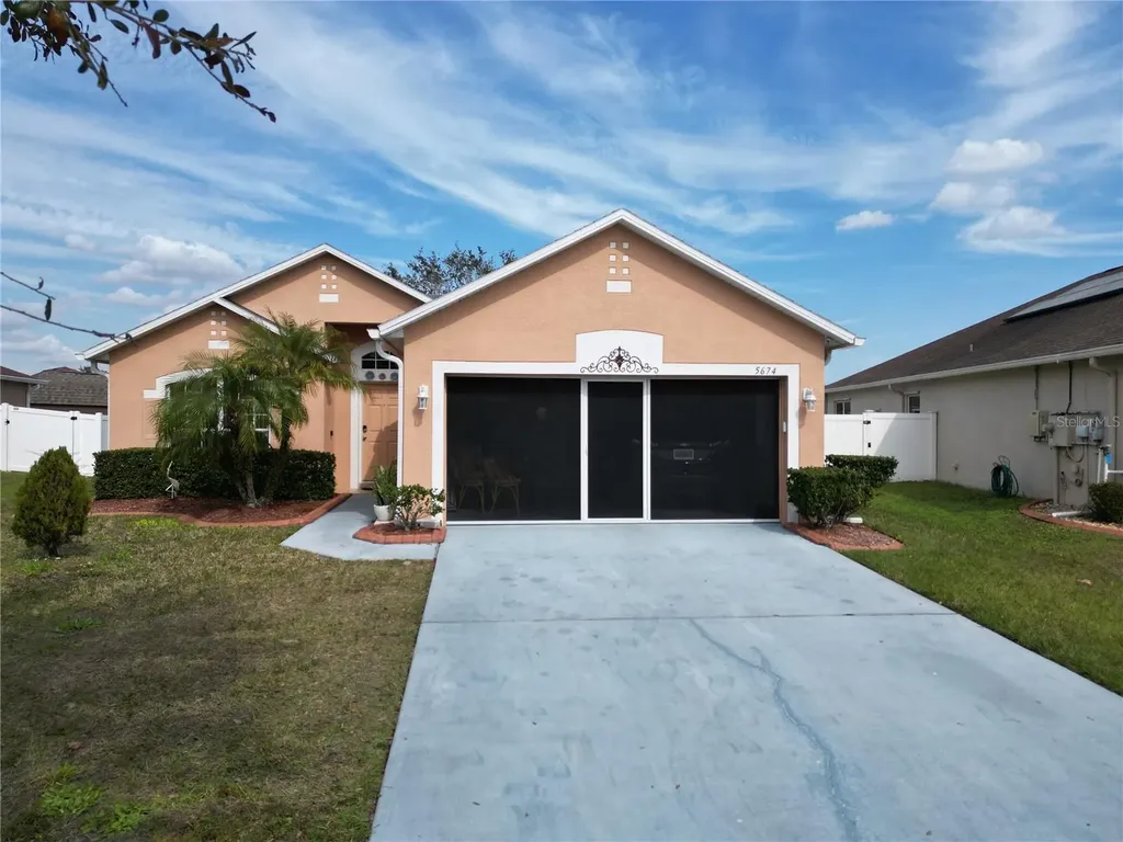 5674 Sycamore Canyon Drive Kissimmee FL 34758