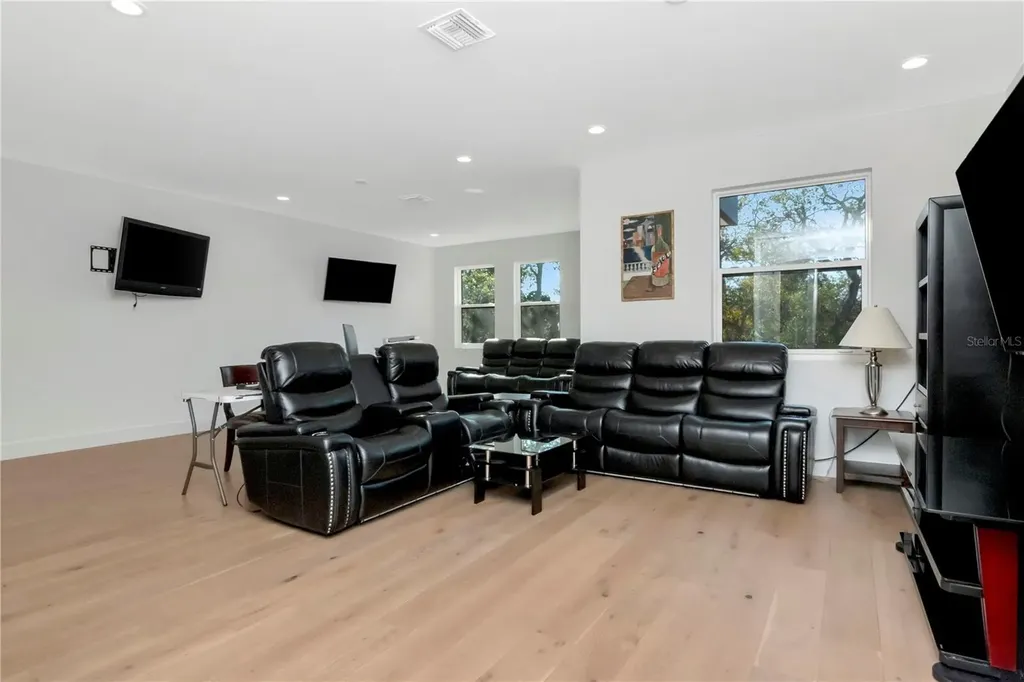 4604 W Lowell Avenue Tampa FL 33629
