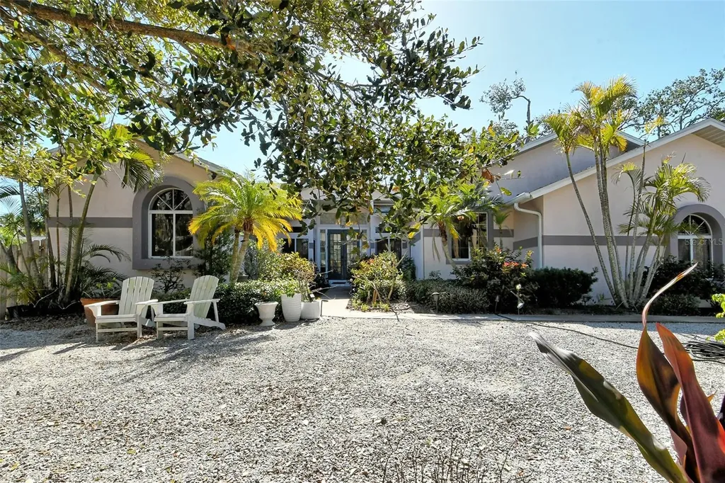 746 Plymouth Street Sarasota FL 34242