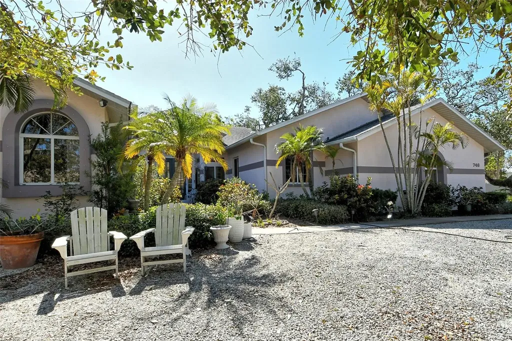 746 Plymouth Street Sarasota FL 34242