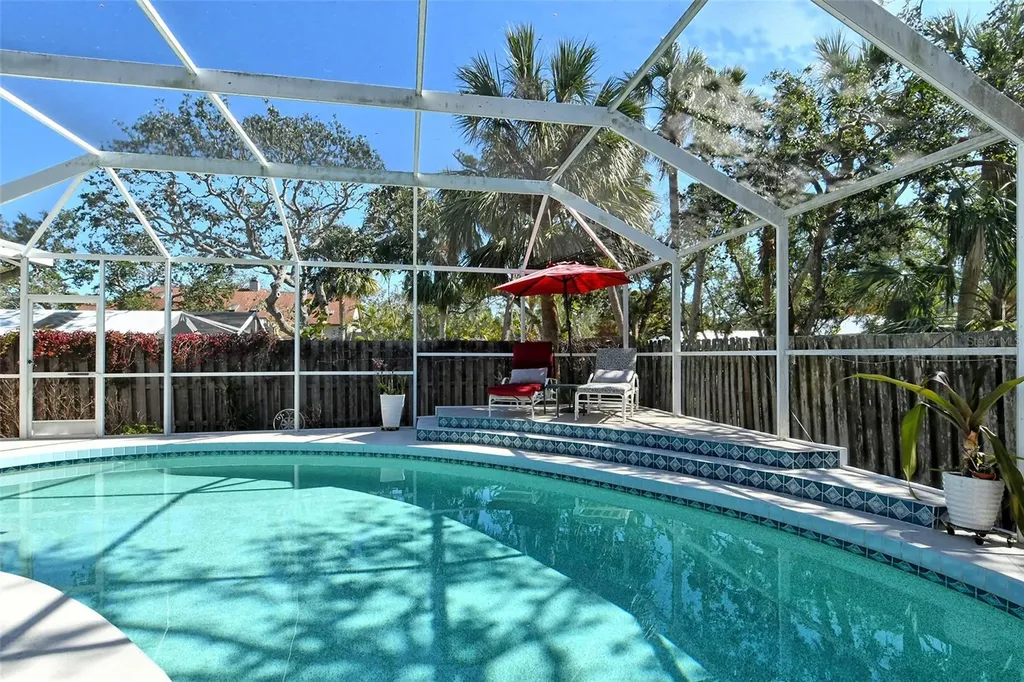 746 Plymouth Street Sarasota FL 34242