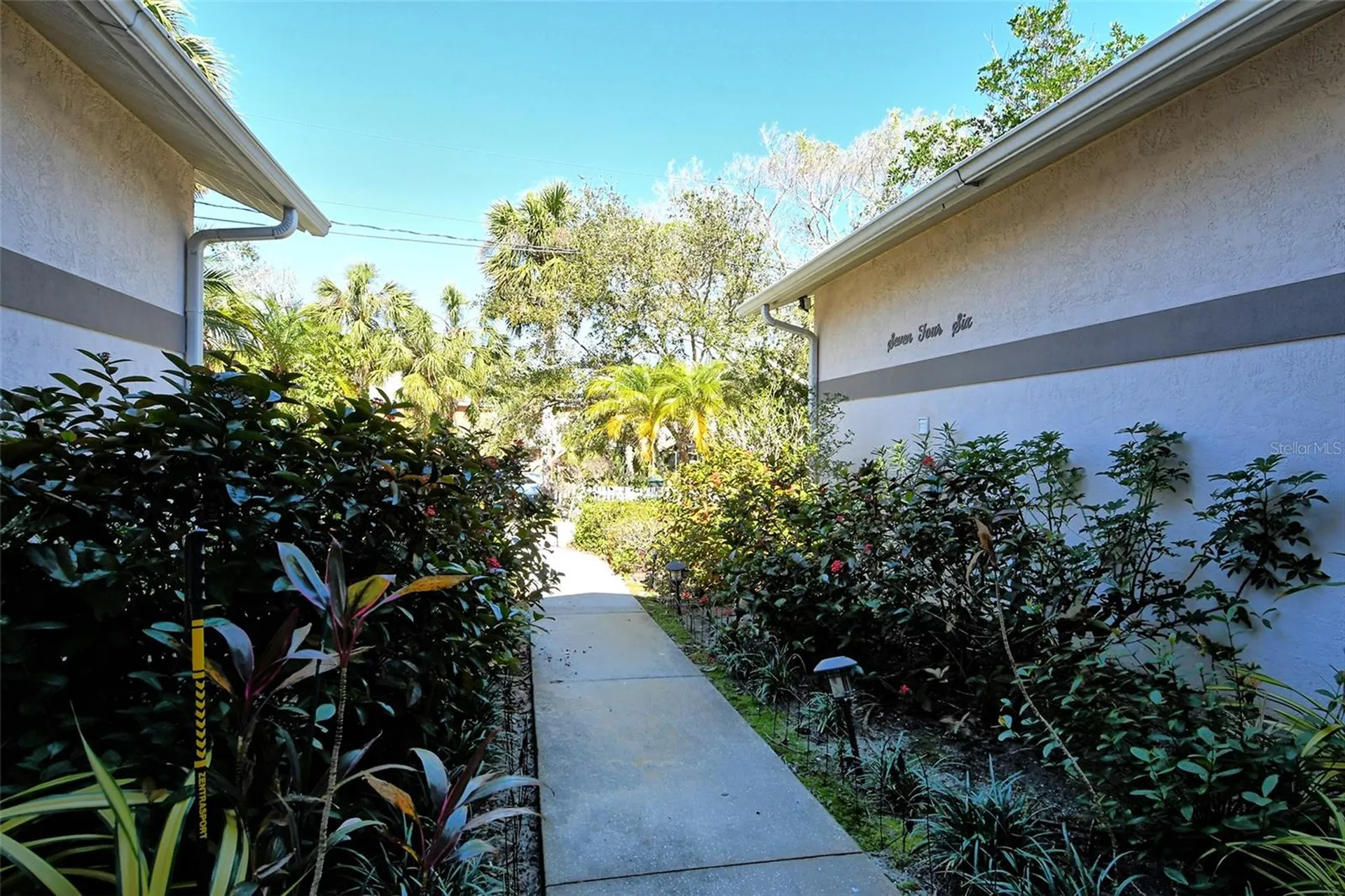 746 Plymouth Street Sarasota FL 34242