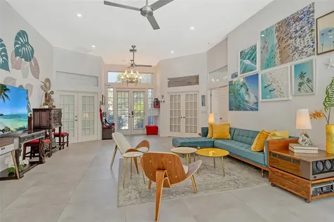 746 Plymouth Street Sarasota FL 34242