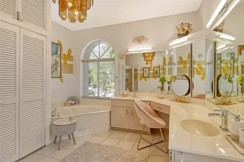 746 Plymouth Street Sarasota FL 34242