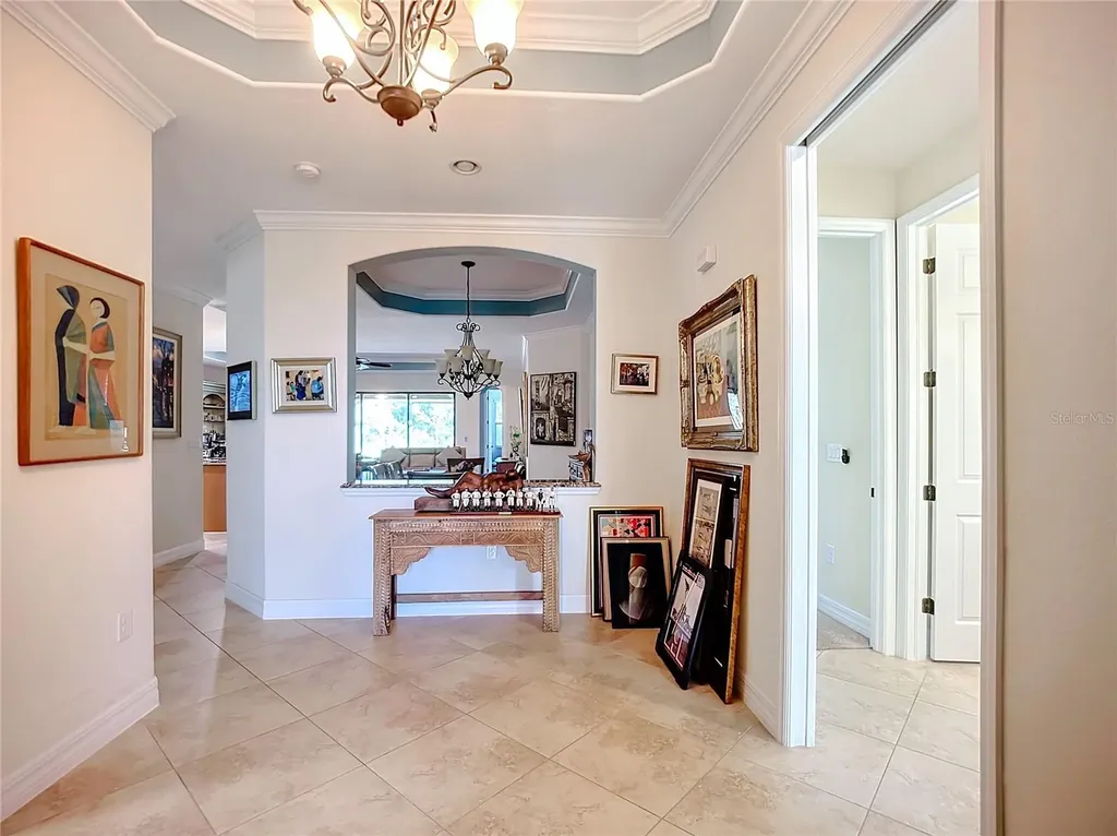 2902 Aviamar Circle Naples FL 34114