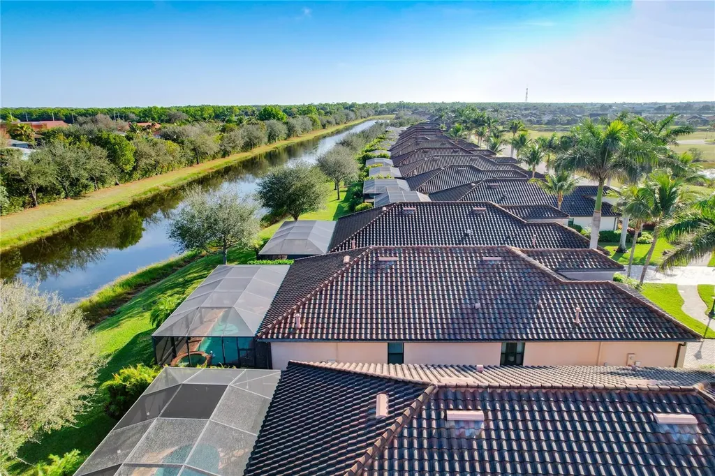 2902 Aviamar Circle Naples FL 34114