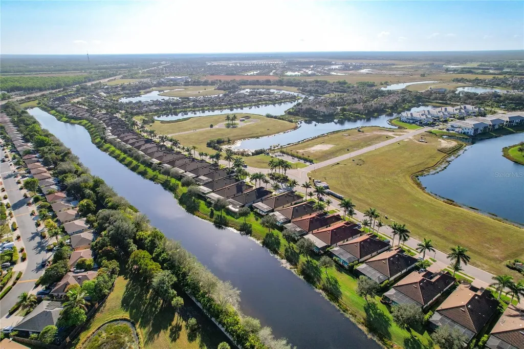2902 Aviamar Circle Naples FL 34114