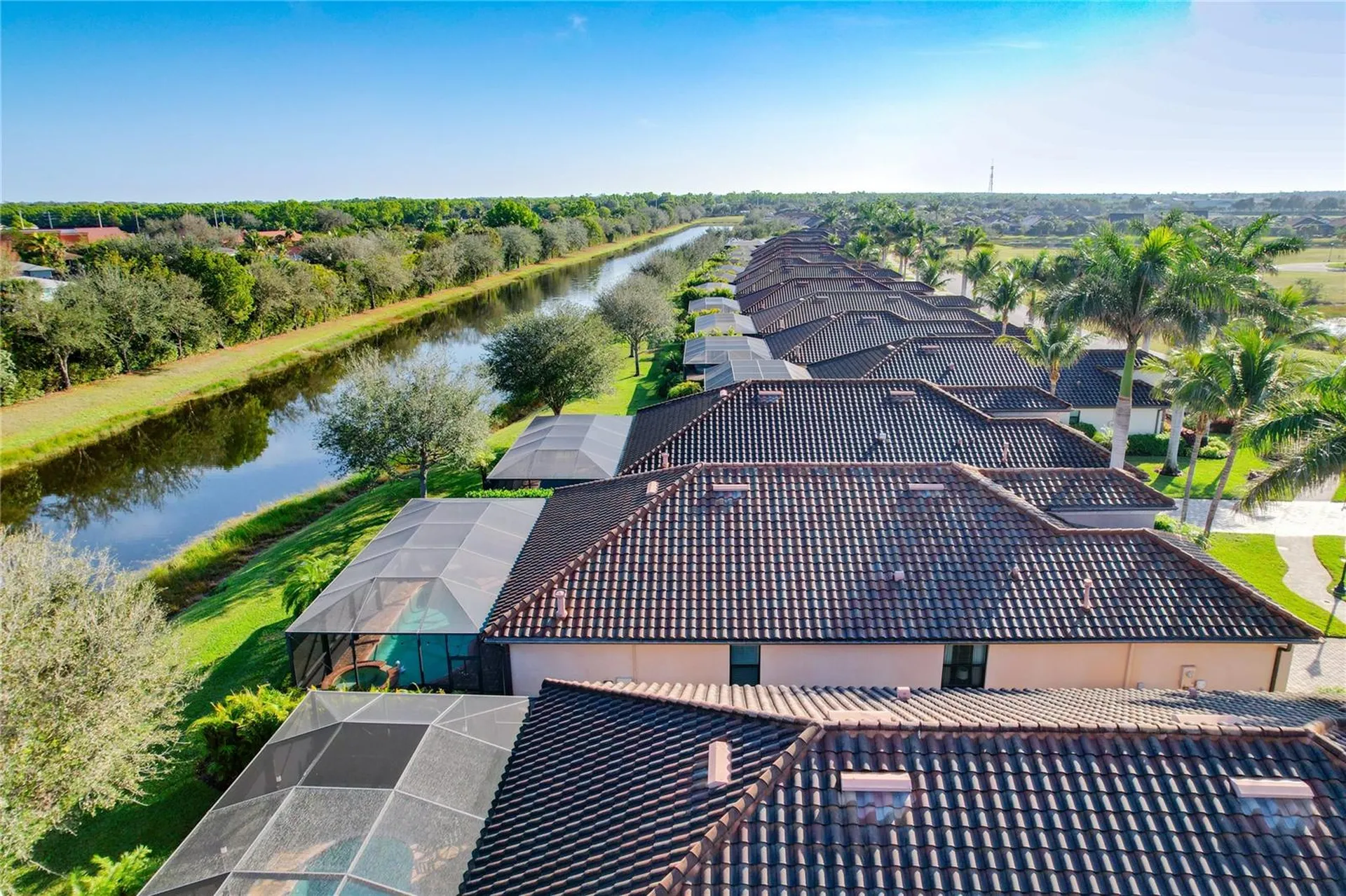 2902 Aviamar Circle Naples FL 34114