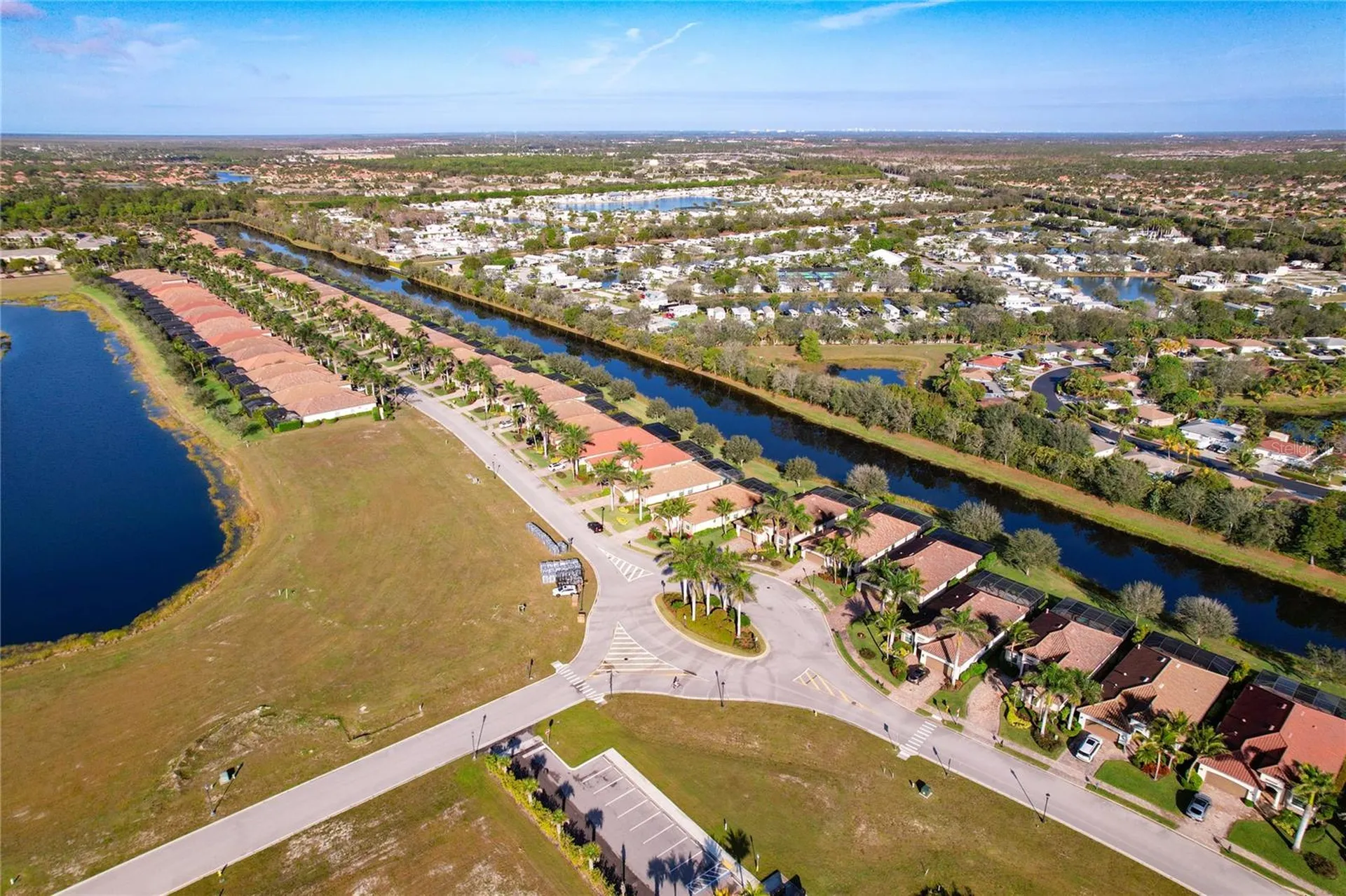 2902 Aviamar Circle Naples FL 34114