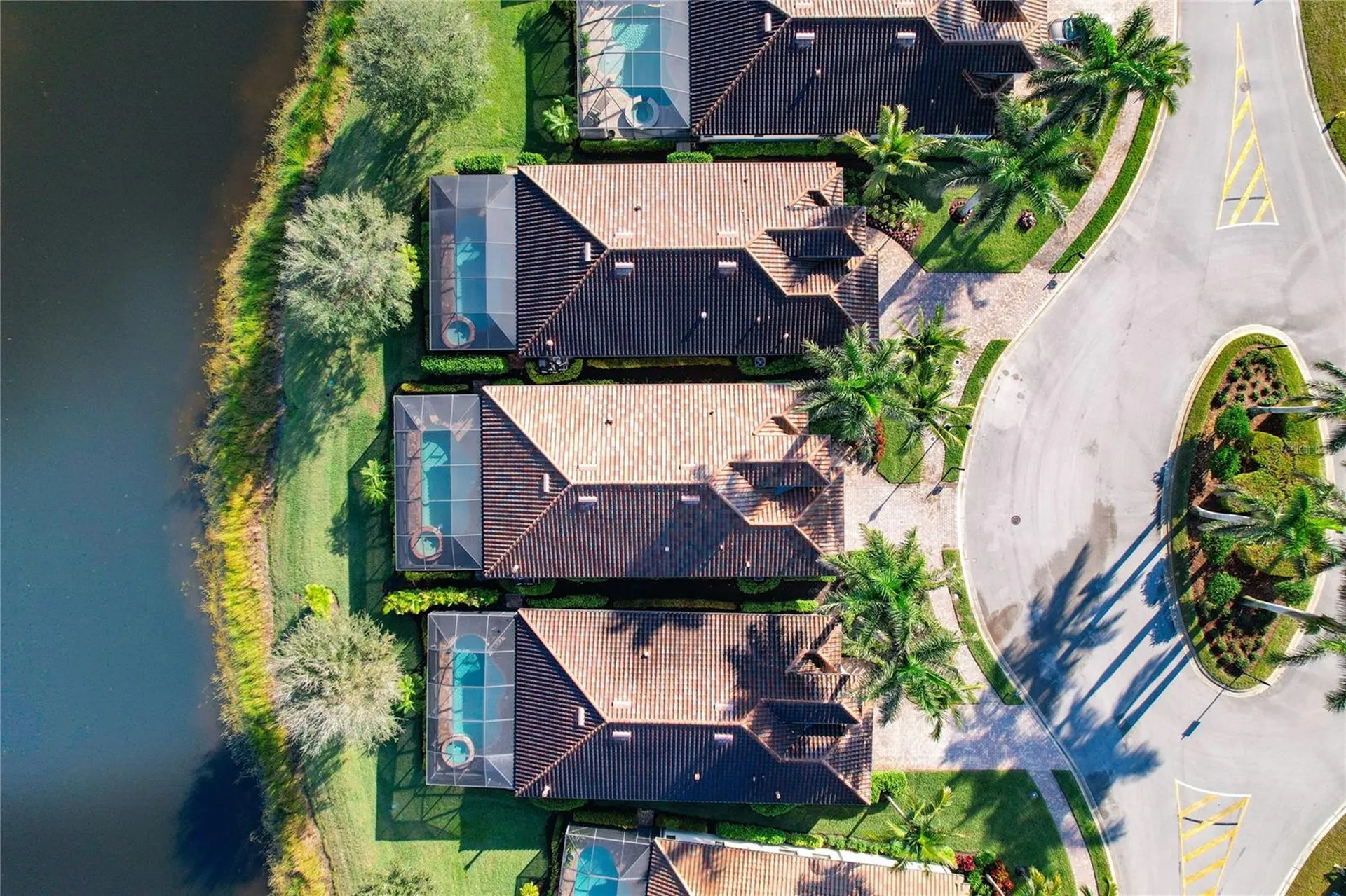 2902 Aviamar Circle Naples FL 34114