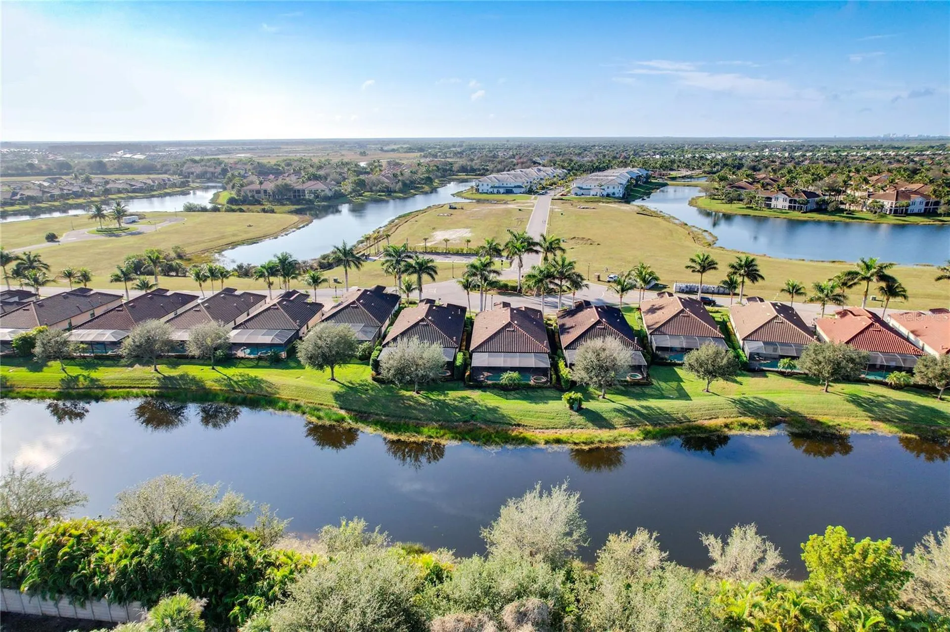 2902 Aviamar Circle Naples FL 34114