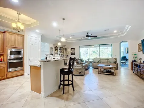2902 Aviamar Circle Naples FL 34114