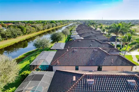 2902 Aviamar Circle Naples FL 34114
