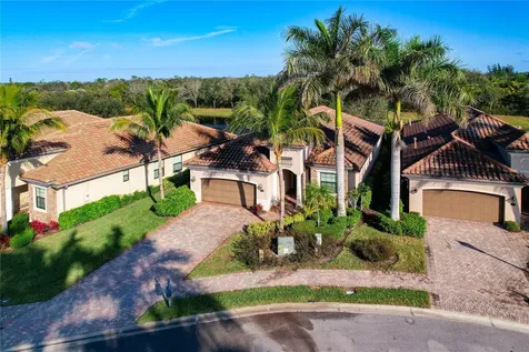 2902 Aviamar Circle Naples FL 34114