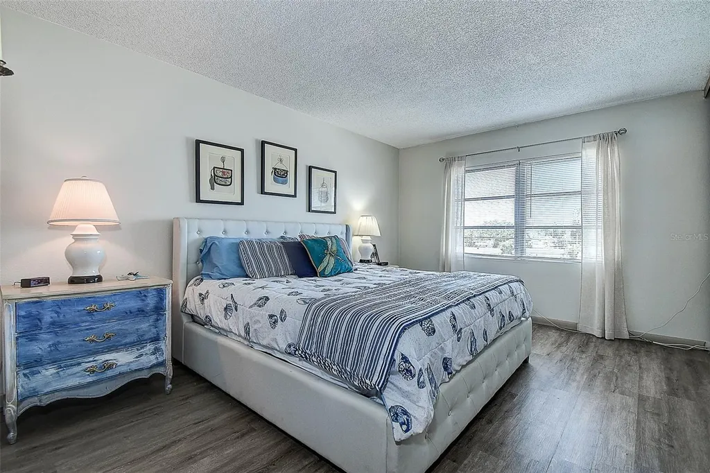 6400 46th Avenue N Kenneth City FL 33709