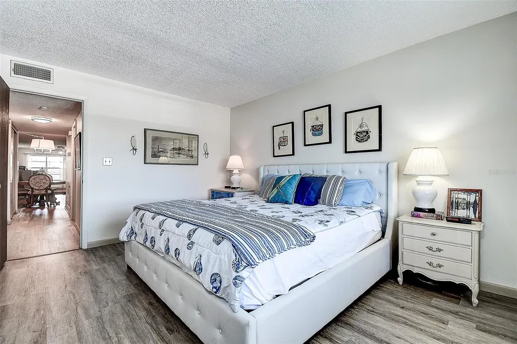 6400 46th Avenue N Kenneth City FL 33709