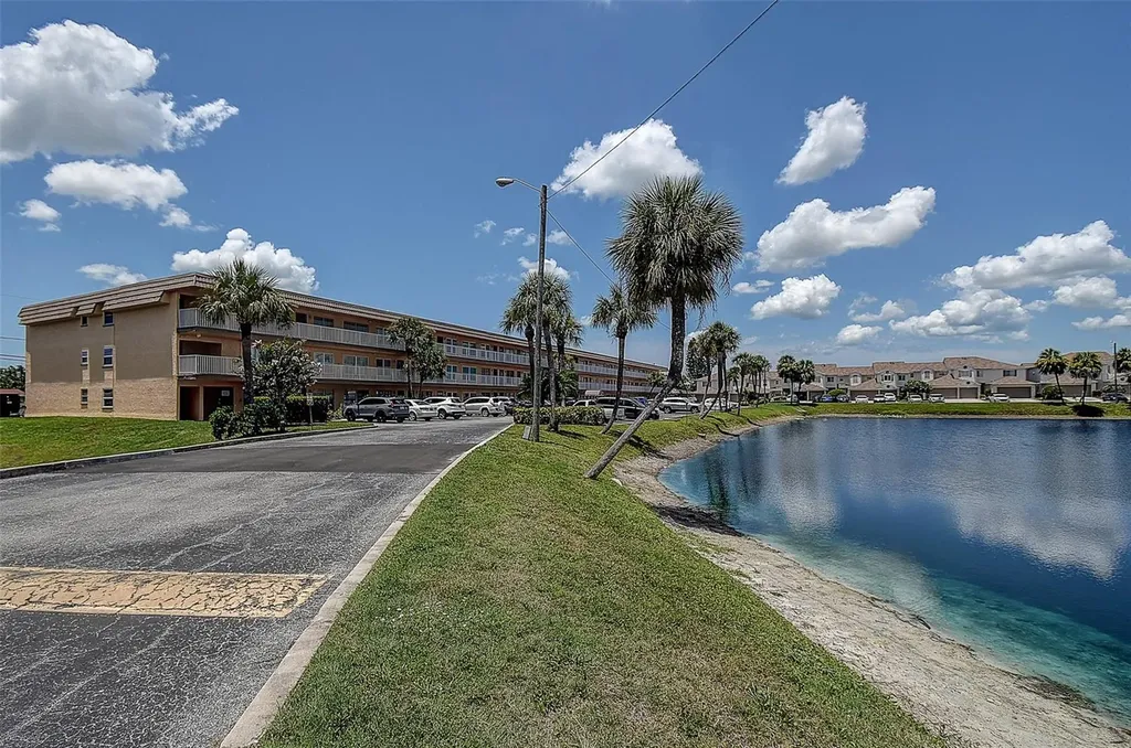 6400 46th Avenue N Kenneth City FL 33709