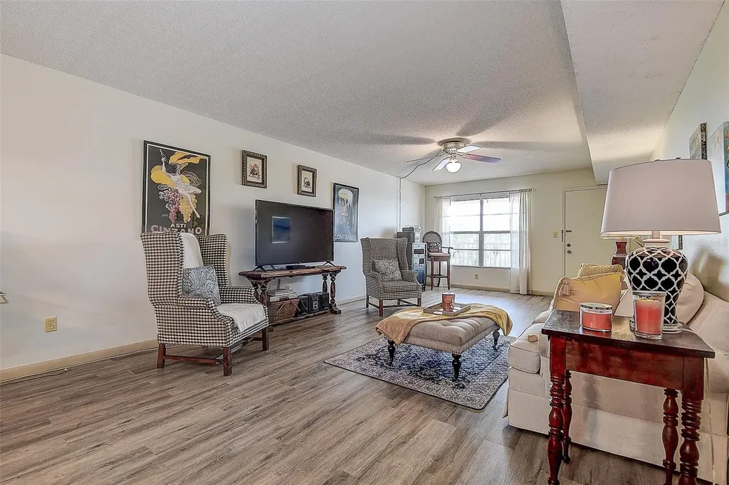 6400 46th Avenue N Kenneth City FL 33709