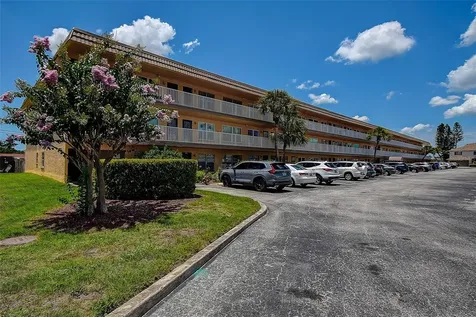 6400 46th Avenue N Kenneth City FL 33709