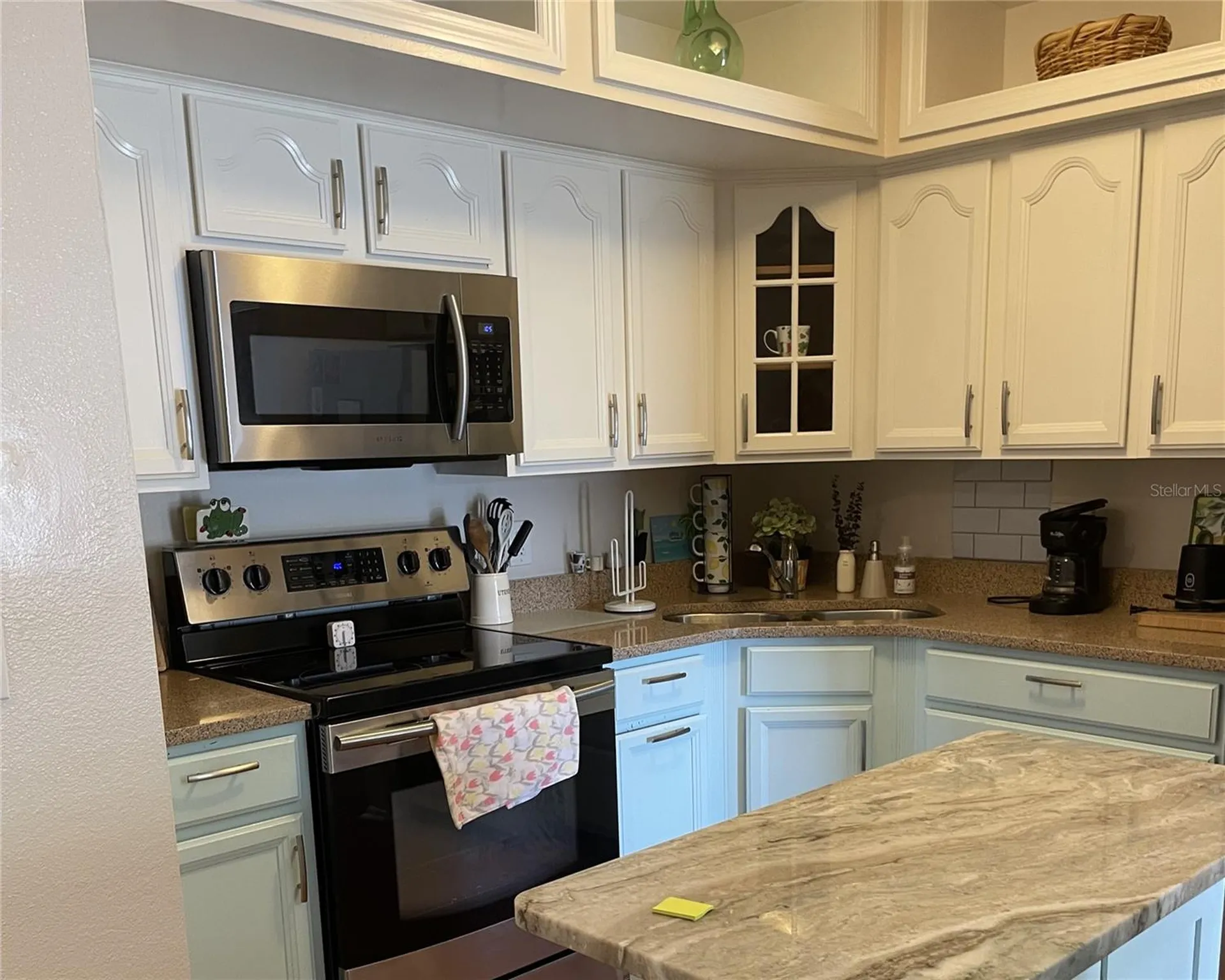 2330 Ecuadorian Way Clearwater FL 33763