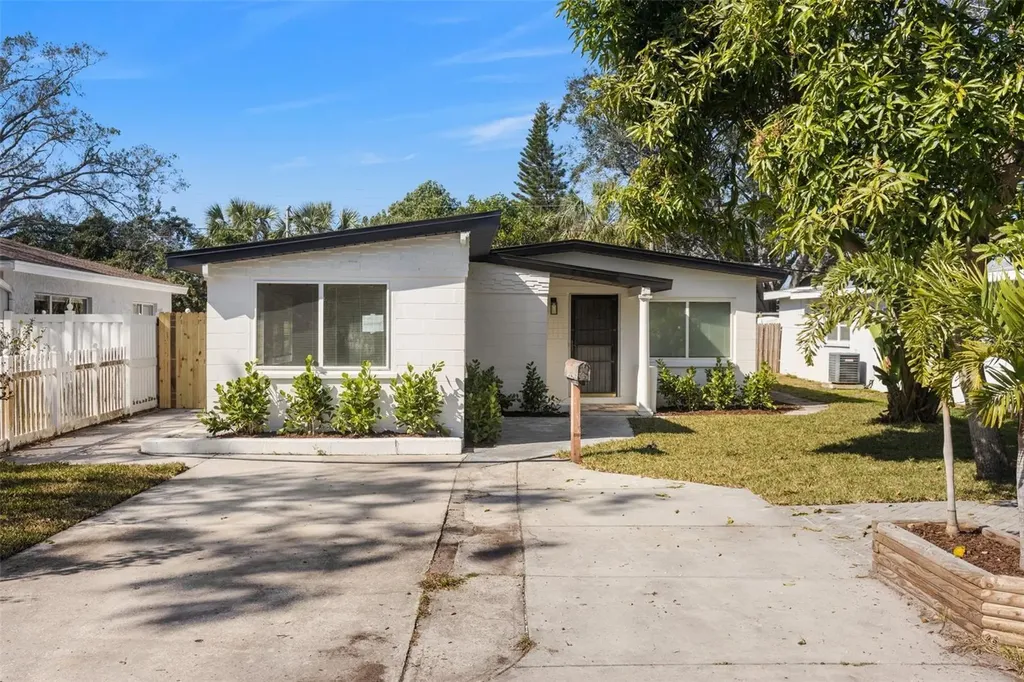 3412 71st Street N St Petersburg FL 33710