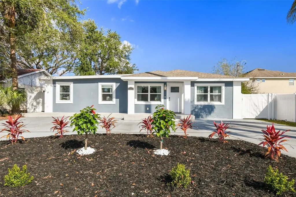 3213 W Cass Street Tampa FL 33609