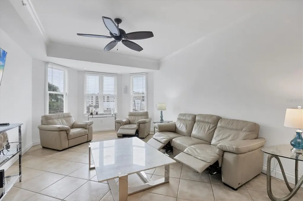 8111 Lakewood Main Street Lakewood Ranch FL 34202