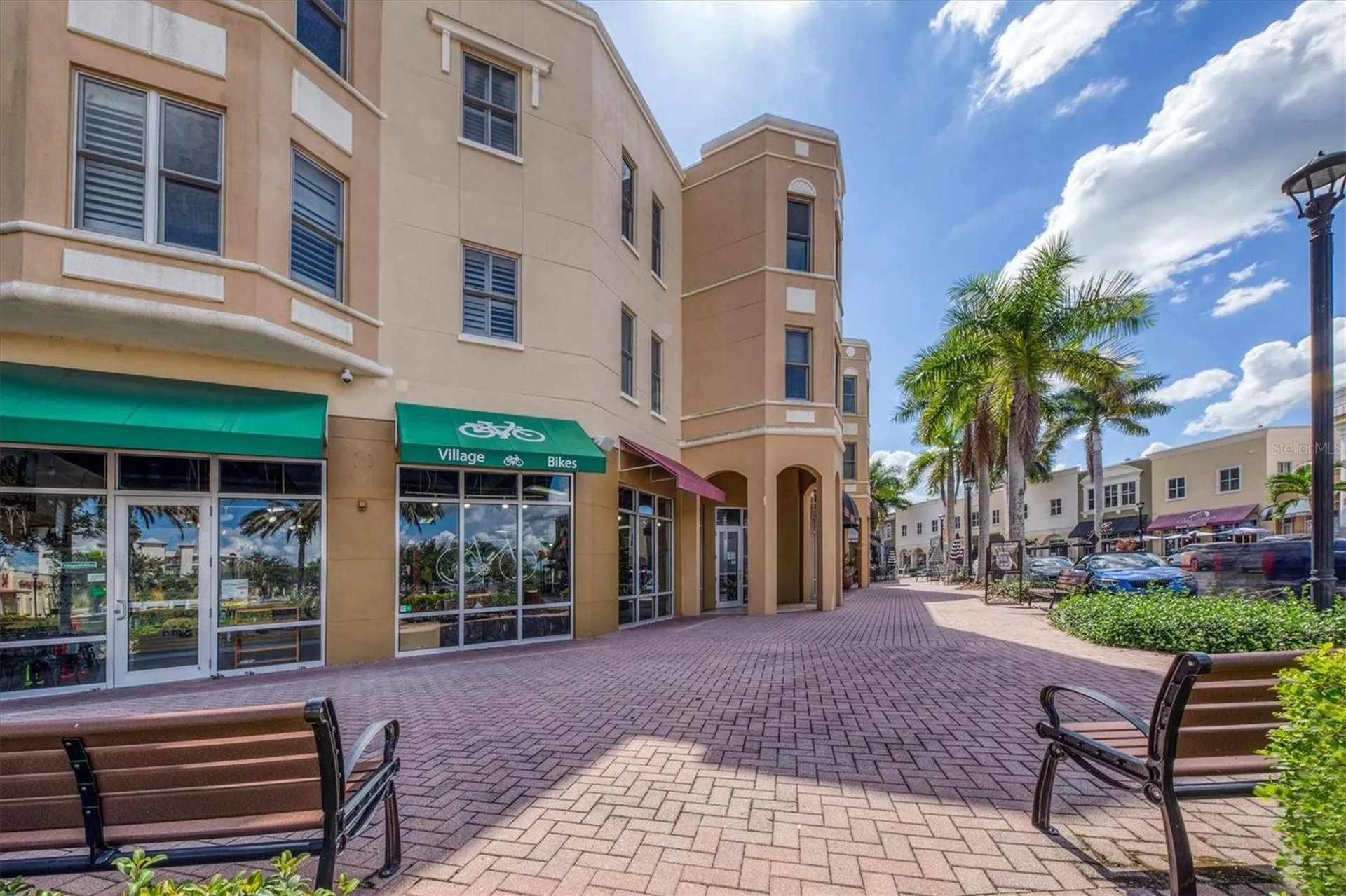 8111 Lakewood Main Street Lakewood Ranch FL 34202