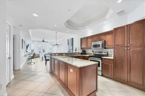 8111 Lakewood Main Street Lakewood Ranch FL 34202
