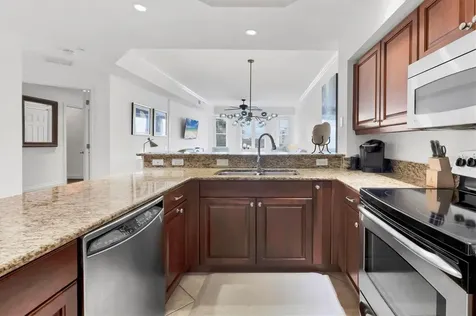 8111 Lakewood Main Street Lakewood Ranch FL 34202