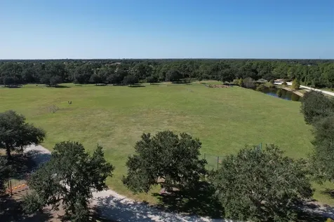 8111 Lakewood Main Street Lakewood Ranch FL 34202