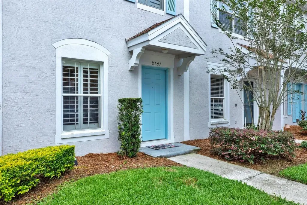 8541 Hunters Key Circle Tampa FL 33647
