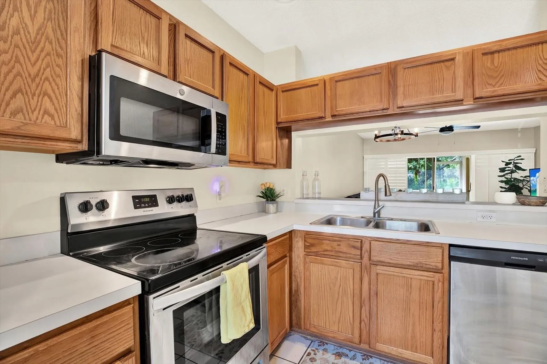 8541 Hunters Key Circle Tampa FL 33647