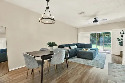 8541 Hunters Key Circle Tampa FL 33647