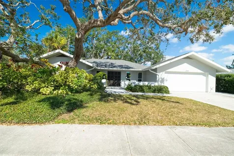 2903 Mayflower Street Sarasota FL 34231