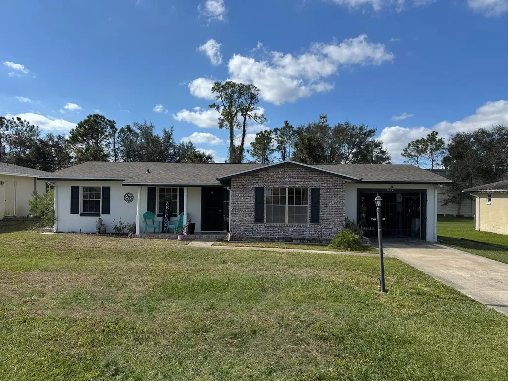 1024 W Embassy Drive Deltona FL 32725