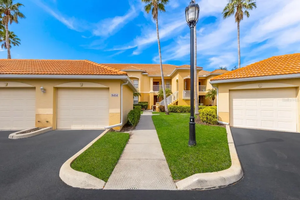 8414 Wethersfield Run Lakewood Ranch FL 34202