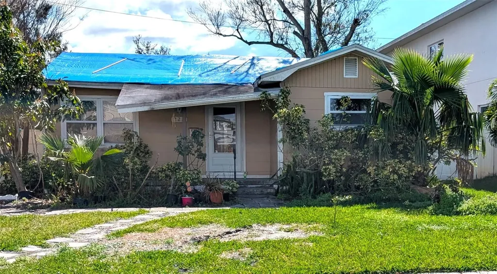 222 84th Avenue N St Petersburg FL 33702