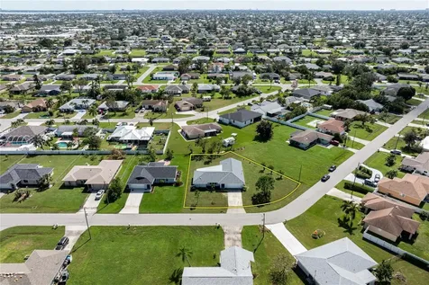1304 SE 11th Street Cape Coral FL 33990