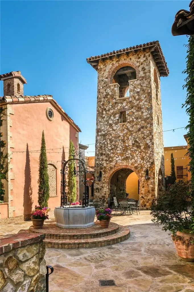 16626 Bolsena Drive Bella Collina FL 34756
