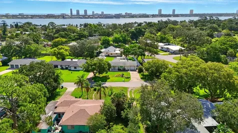 1705 Cordova Avenue Daytona Beach FL 32117