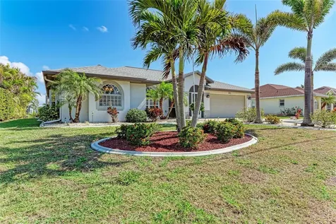 221 Fairway Road Rotonda West FL 33947