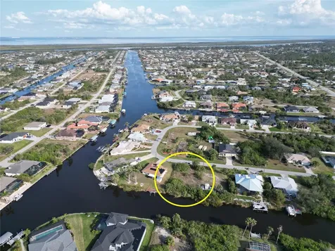 9206 Snapper Circle Port Charlotte FL 33981