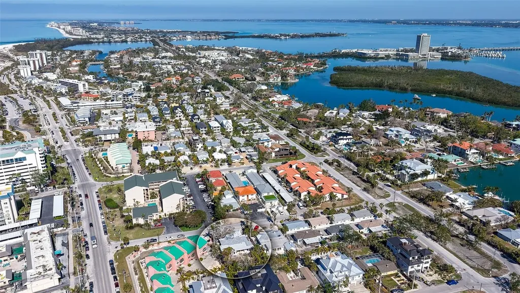 132 Harrison Drive Sarasota FL 34236