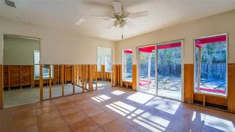 132 Harrison Drive Sarasota FL 34236