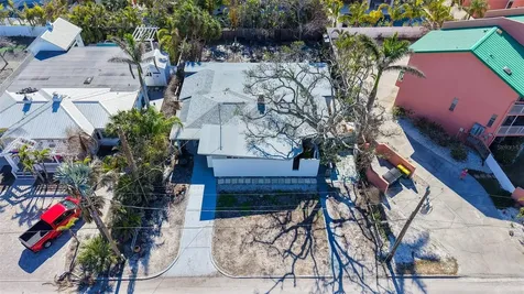 132 Harrison Drive Sarasota FL 34236