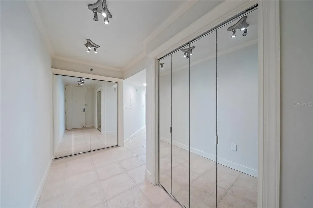 888 Boulevard Of The Arts Sarasota FL 34236