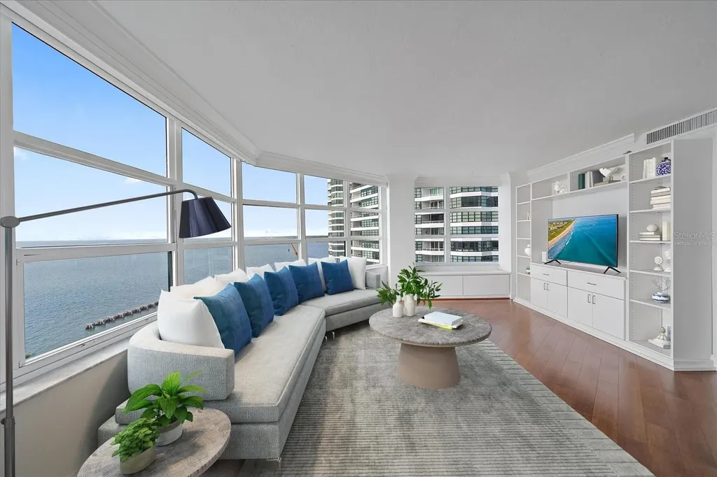 888 Boulevard Of The Arts Sarasota FL 34236