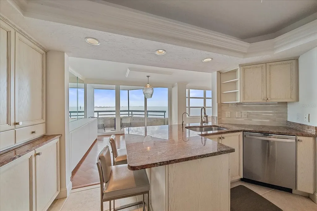 888 Boulevard Of The Arts Sarasota FL 34236